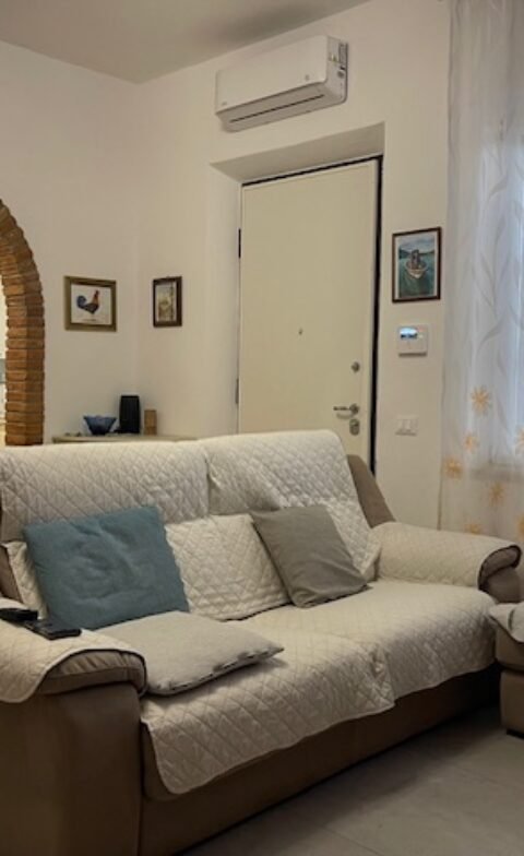 5V – VADA, VILLETTA INDIPENDENTE