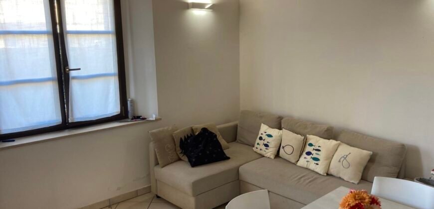 9V – VADA, TERRATETTO CON GIARDINO E POSTO AUTO