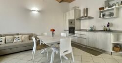 9V – VADA, TERRATETTO CON GIARDINO E POSTO AUTO