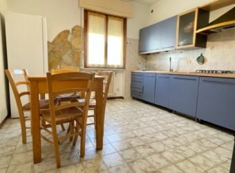 22A – 1/15 AGOSTO – VADA, 4 VANI A 600 M DAL MARE