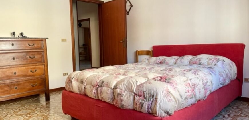 22A – 1/15 AGOSTO – VADA, 4 VANI A 600 M DAL MARE