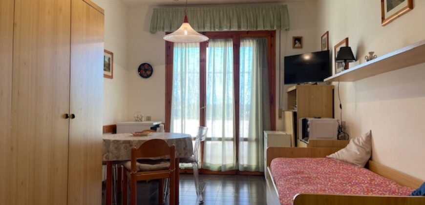 16V – LA MAZZANTA, MONOLOCALE CON SPLENDIDA TERRAZZA