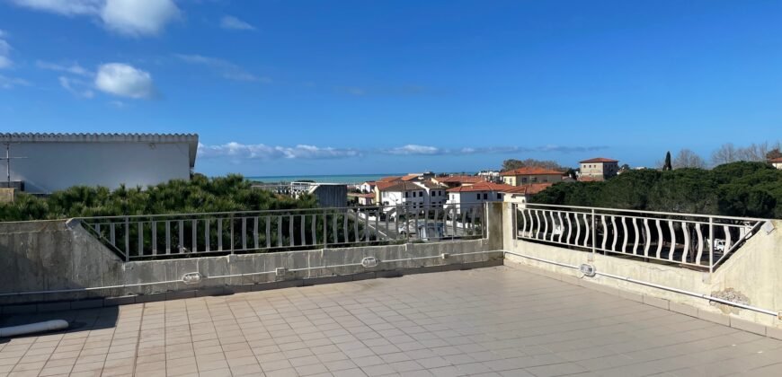 17V – VADA, SPLENDIDO TRILOCALE RISTRUTTURATO