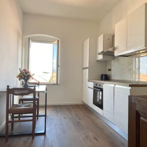 111A – VADA, TRILOCALE NUOVO 4 POSTI