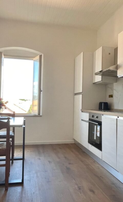 111A – VADA, TRILOCALE NUOVO 4 POSTI