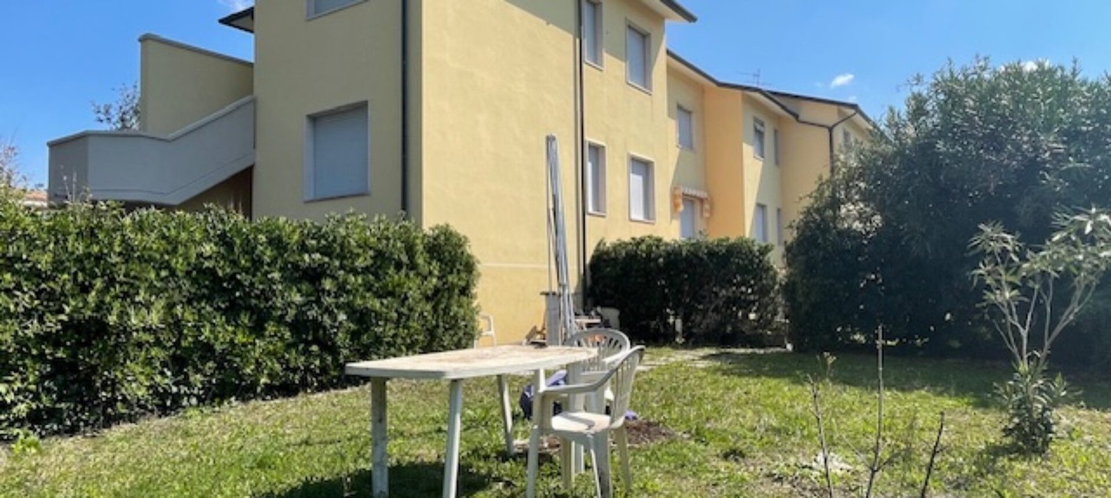 25V – LA MAZZANTA, TRILOCALE CON GIARDINO