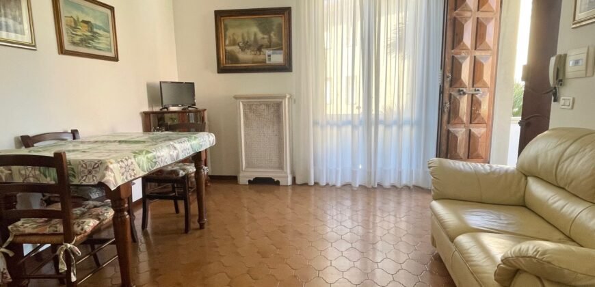 120A – AGOSTO E SETTEMBRE- VADA, 5 POSTI