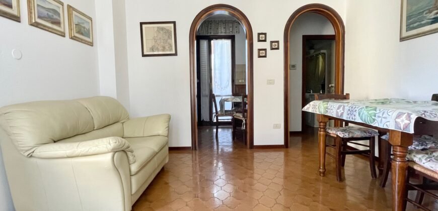 120A – AGOSTO E SETTEMBRE- VADA, 5 POSTI