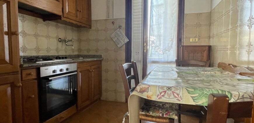 120A – AGOSTO E SETTEMBRE- VADA, 5 POSTI