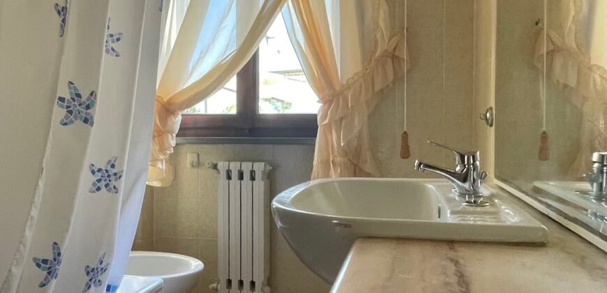 120A – AGOSTO E SETTEMBRE- VADA, 5 POSTI