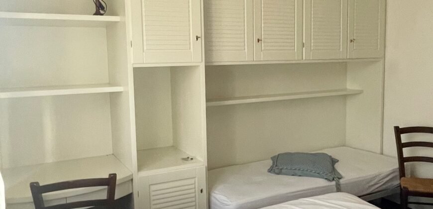 120A – AGOSTO E SETTEMBRE- VADA, 5 POSTI