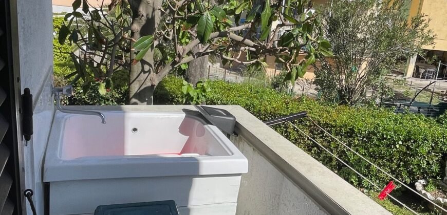 120A – AGOSTO E SETTEMBRE- VADA, 5 POSTI