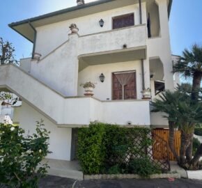 120A – SETTEMBRE- VADA, 5 POSTI