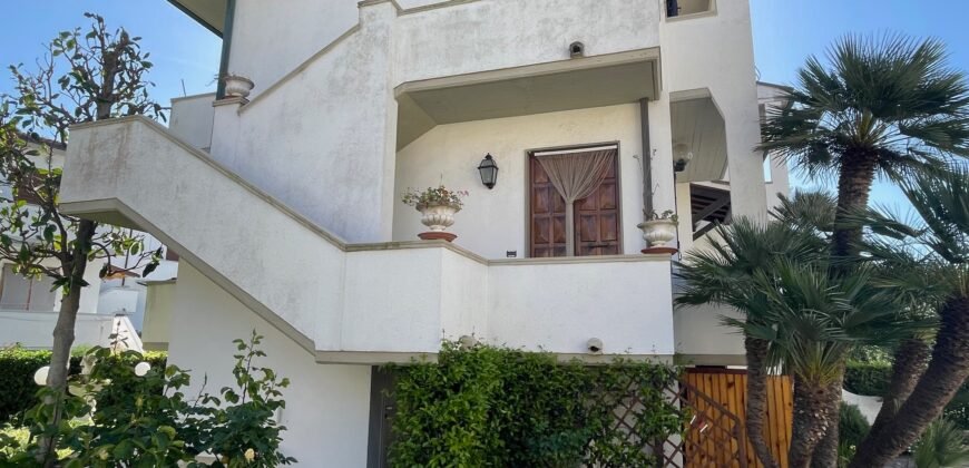 120A – AGOSTO E SETTEMBRE- VADA, 5 POSTI