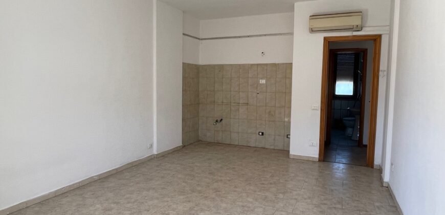 17V – VADA, BILOCALE A 500 M DAL MARE
