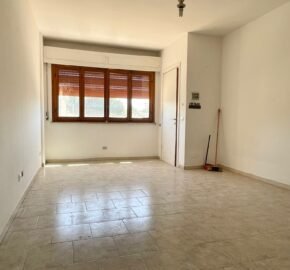 17V – VADA, BILOCALE A 500 M DAL MARE
