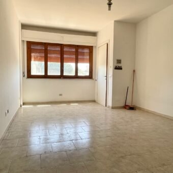 17V – VADA, BILOCALE A 500 M DAL MARE