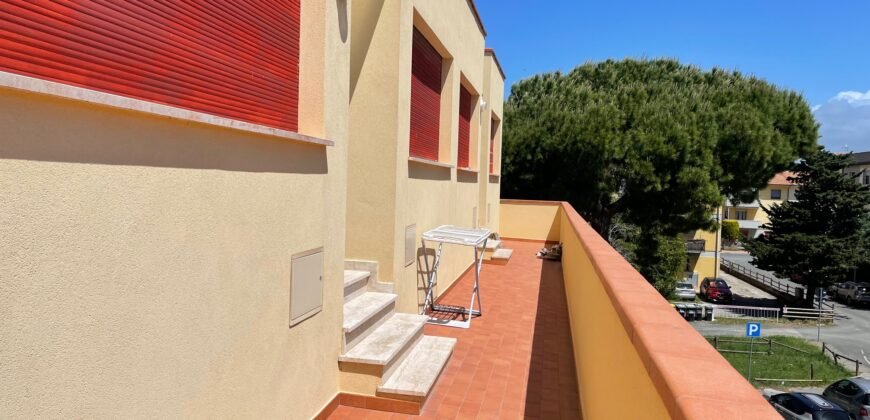 17V – VADA, BILOCALE A 500 M DAL MARE
