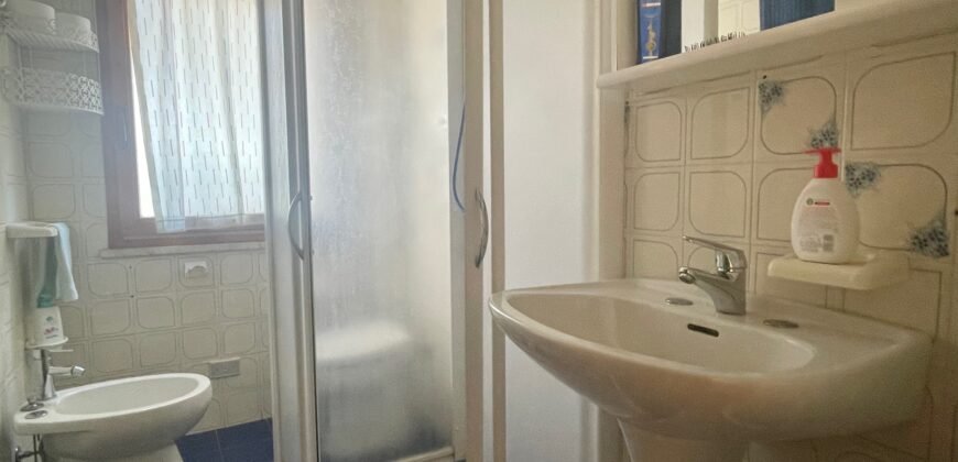 18V – VADA, BILOCALE CON CANTINA COMUNICANTE