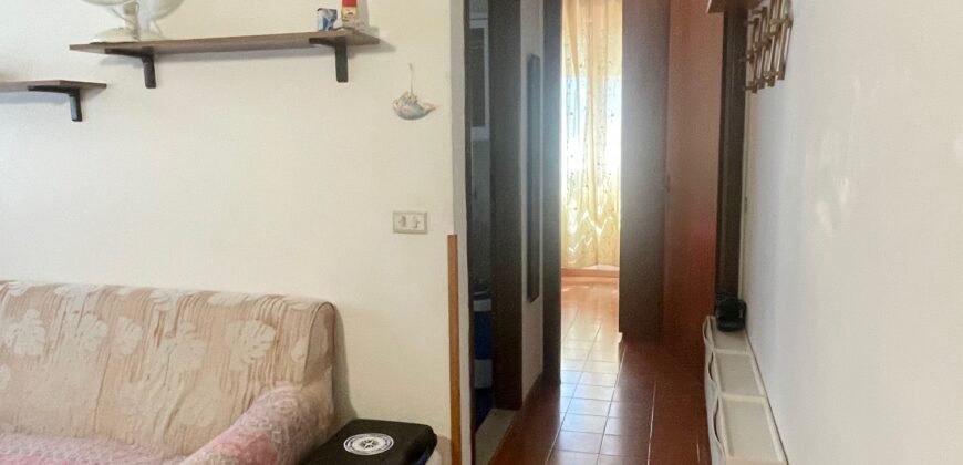 18V – VADA, BILOCALE CON CANTINA COMUNICANTE