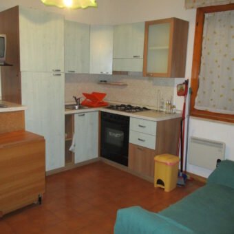 19V – VADA, 3 VANI A 300 M DAL MARE