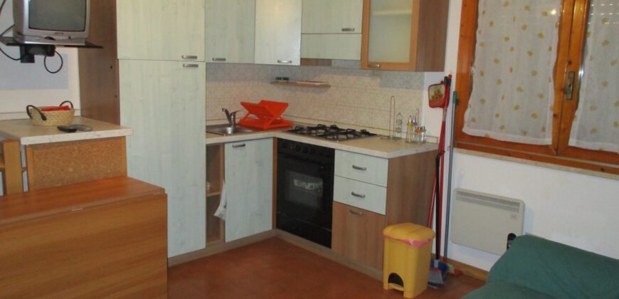 19V – VADA, 3 VANI A 300 M DAL MARE