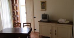121A – VADA, 200 M DAL MARE AGOSTO MESE INTERO