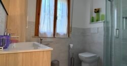 12V – VADA, 300 M DAL MARE CON AMPIO GIARDINO