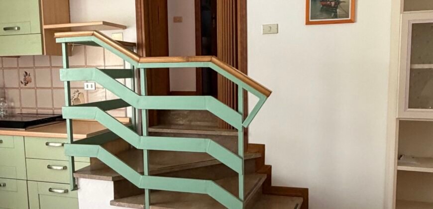 26V – VADA, BILOCALE CON POSTO AUTO