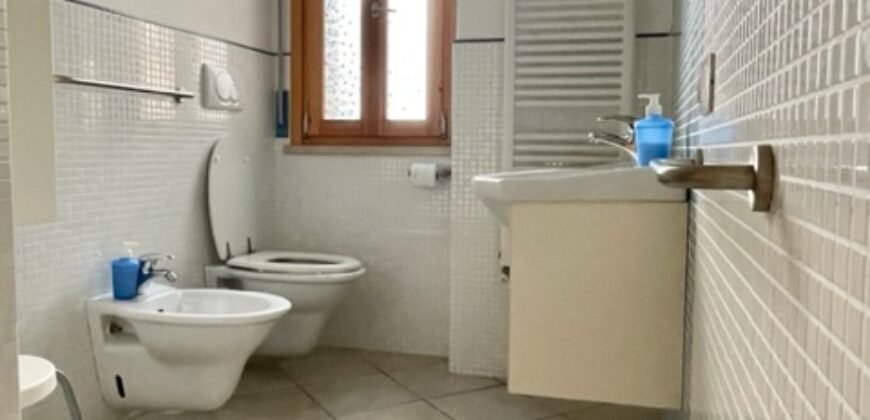 VADA, PIANO TERRA RISTRUTTURATO DI BIFAMILIARE