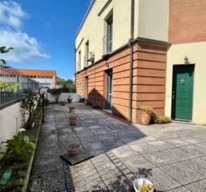 27V – VADA, 4 VANI CON GIARDINO E GARAGE