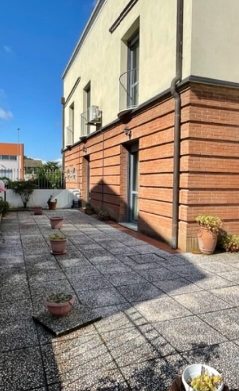 27V – VADA, 4 VANI CON GIARDINO E GARAGE