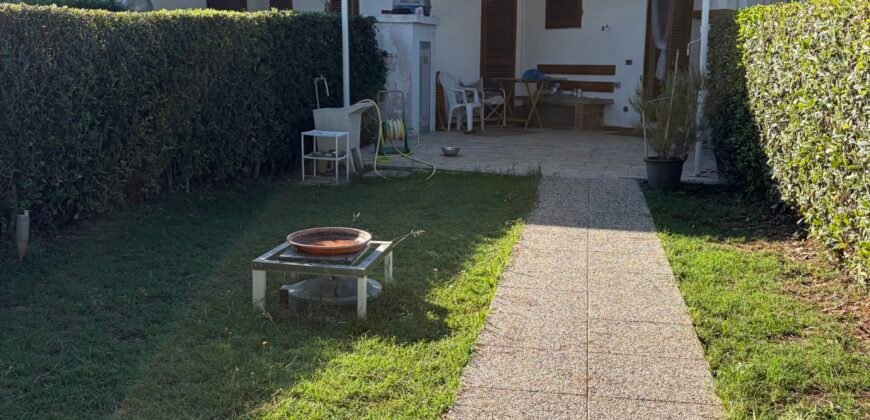 9V – VADA, A 250 M DAL MARE APPARTAMENTO CON AMPIO GIARDINO