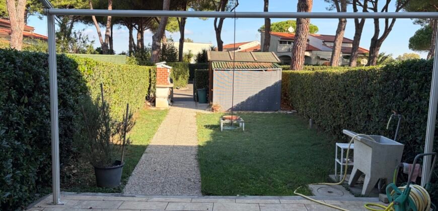9V – VADA, A 250 M DAL MARE APPARTAMENTO CON AMPIO GIARDINO