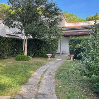 10V – VADA, APPRTAMENTO CON GIARDINO A 300 M DAL MARE