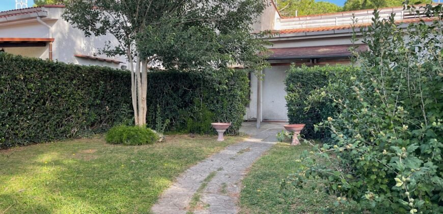 10V – VADA, APPRTAMENTO CON GIARDINO A 300 M DAL MARE