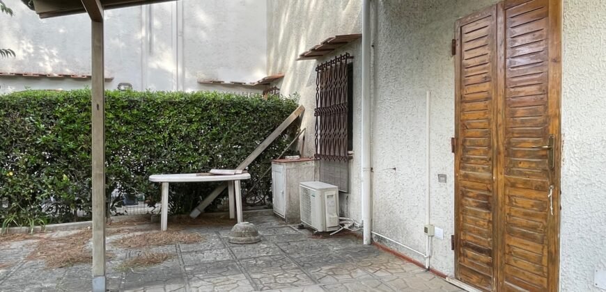 10V – VADA, APPRTAMENTO CON GIARDINO A 300 M DAL MARE